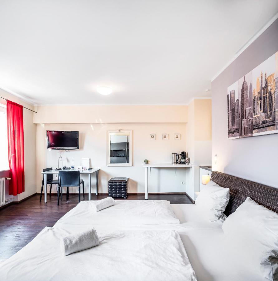 Little-Italy Aparthotel Heidelberg Bagian luar foto
